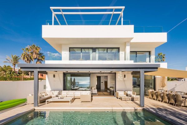 Beachfront Villa for sale