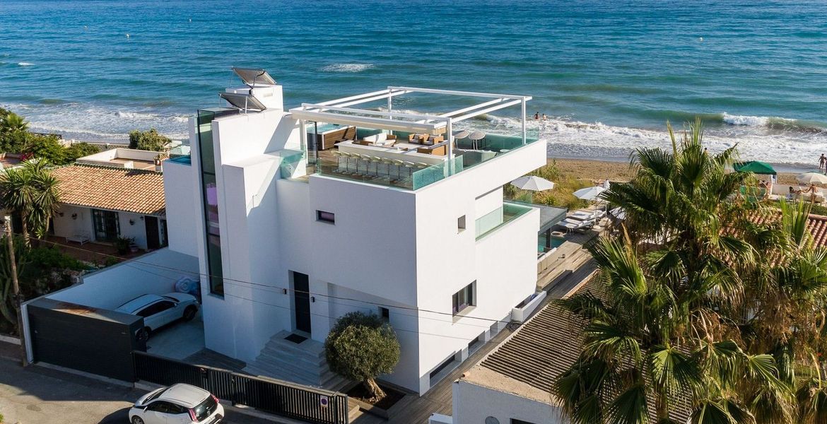 Villa frente al mar en venta