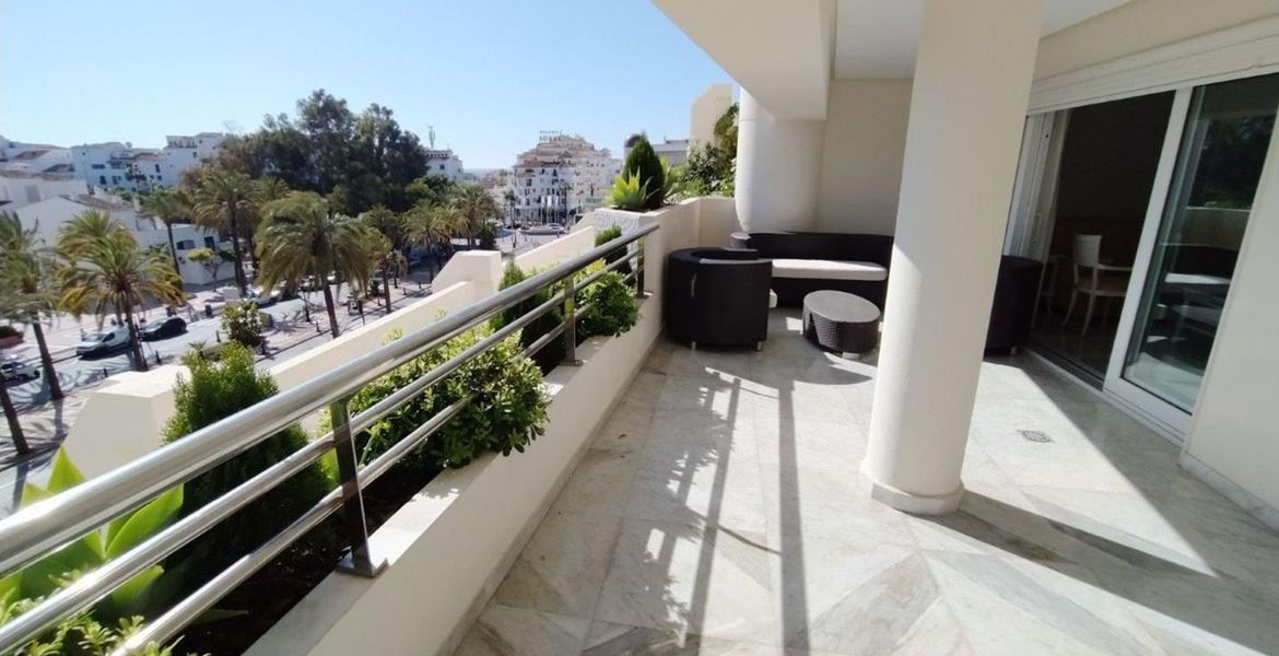 Apartment for in Puerto Banus Playas del Duque