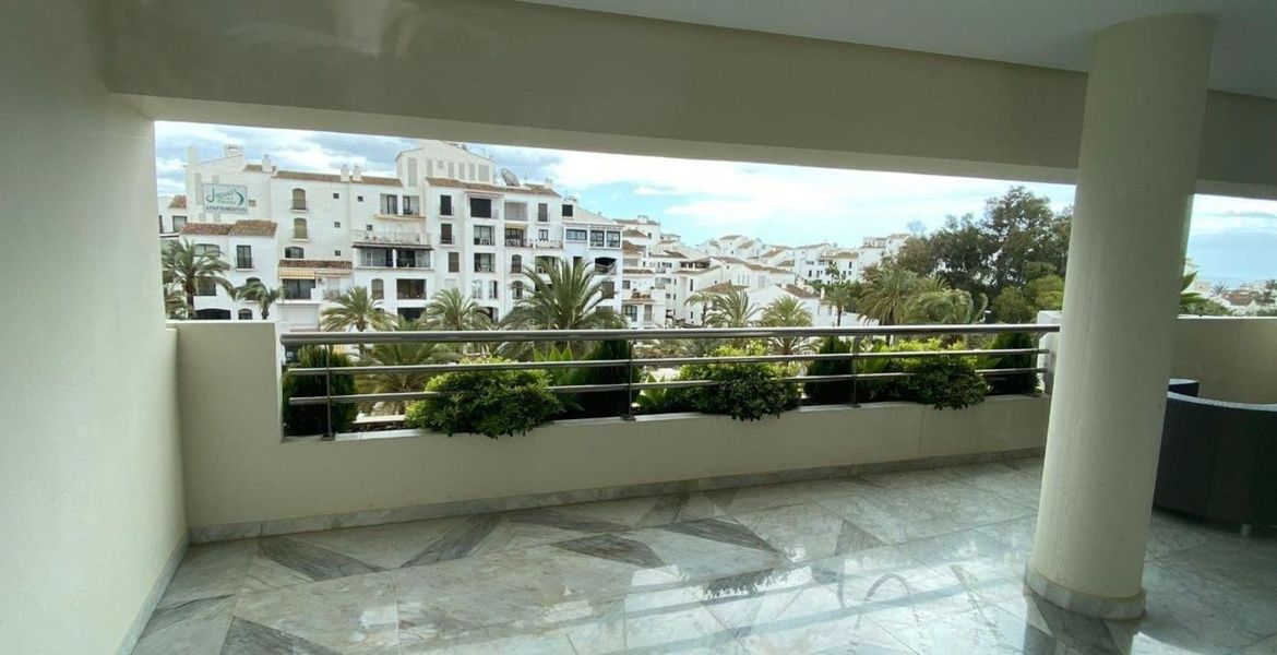 Apartment for in Puerto Banus Playas del Duque