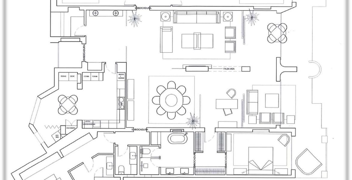 Apartamento en primera linea de playa cerca de Laguna Banus