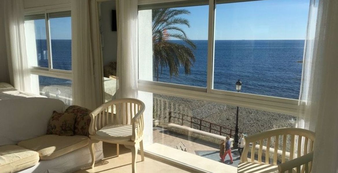 Apartamento primera linea de playa