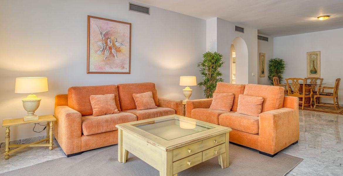 Apartamento en Puerto Banus Playas del Duque