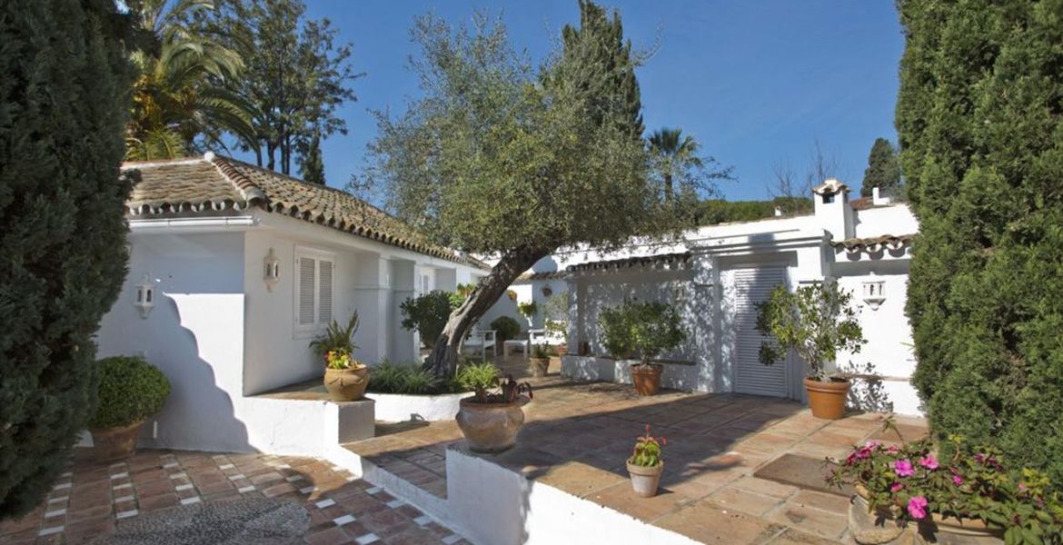 Villa in Marbella Club