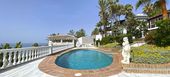 Beach Front Villa in Puente Romano