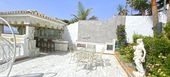 Beach Front Villa in Puente Romano