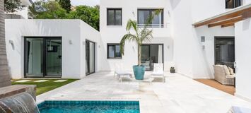 Villa Nueva Andalucia en Marbella 400m construidos