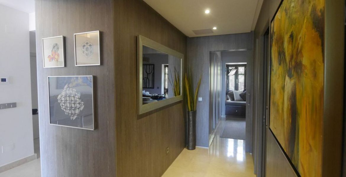 Appartement à louer à Marina Puente Romano Japanese Garden