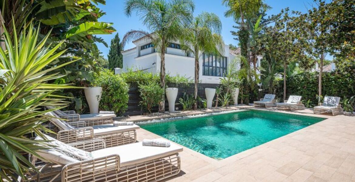 VILLA IN MARBELLA CLUB - GOLDEN MILE, MARBELLA.