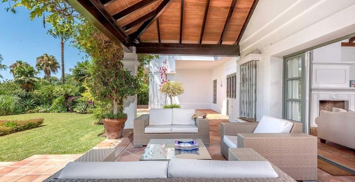 Marbella villa for rent offers accommodation with 500 sqm