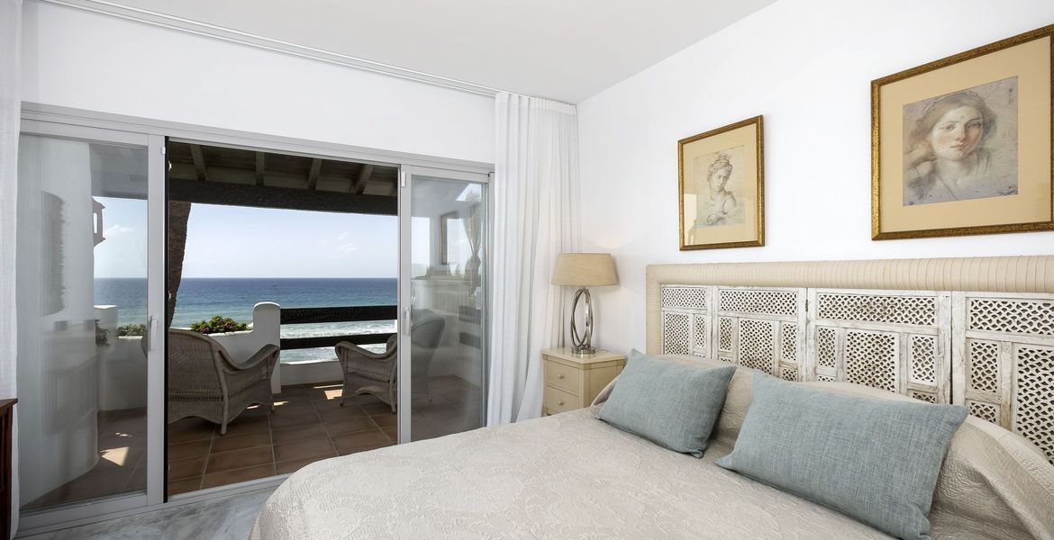 Rental Penthouse Kiwi Marina Puente Romano