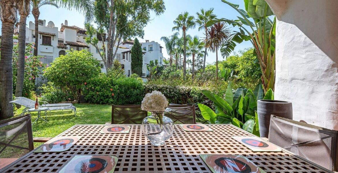 4-bedroom apartment on the beachfront, in Ventura del Mar