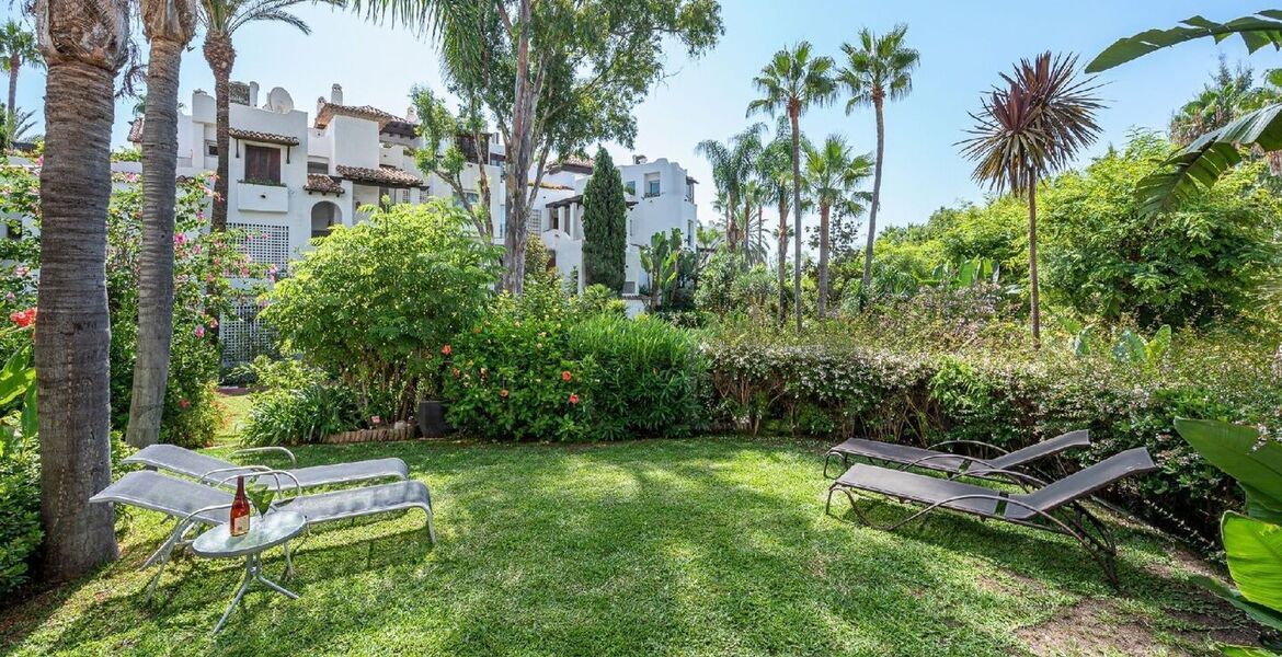 4-bedroom apartment on the beachfront, in Ventura del Mar