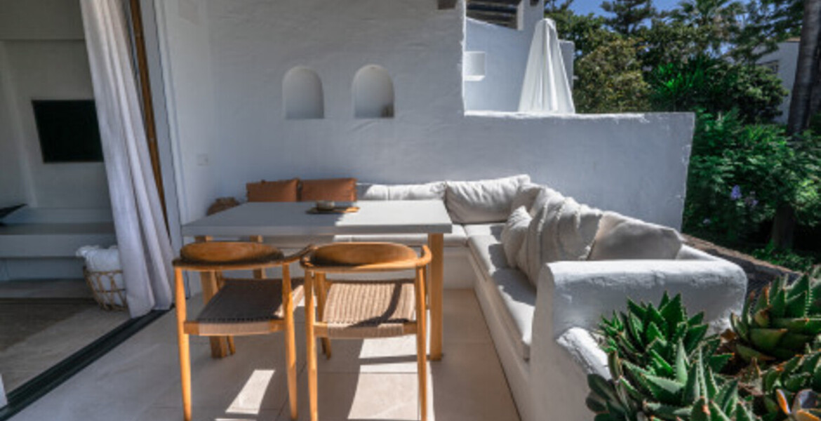 Newly refurbished one-bedroom Resort Puente Romano