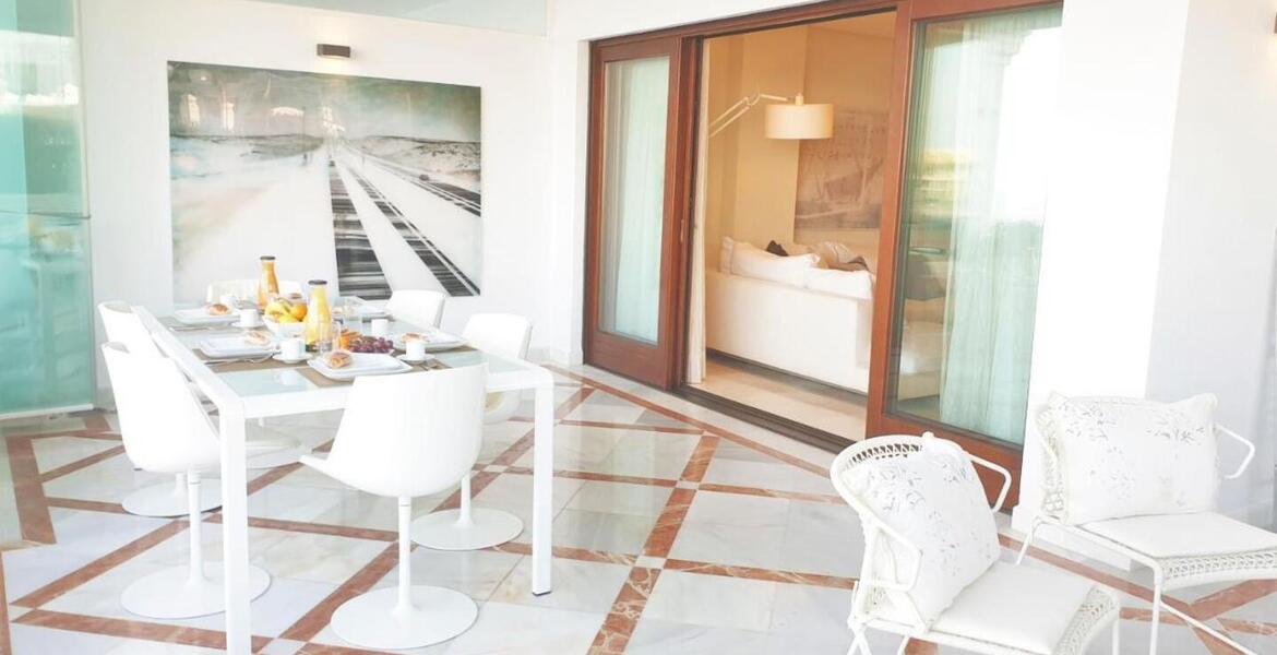 Appartement de luxe à Doncella Beach, Estepona avec 2 chambr