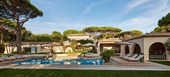 Villa à Saint Tropez France à louer avec 500 m² et 2 chambre