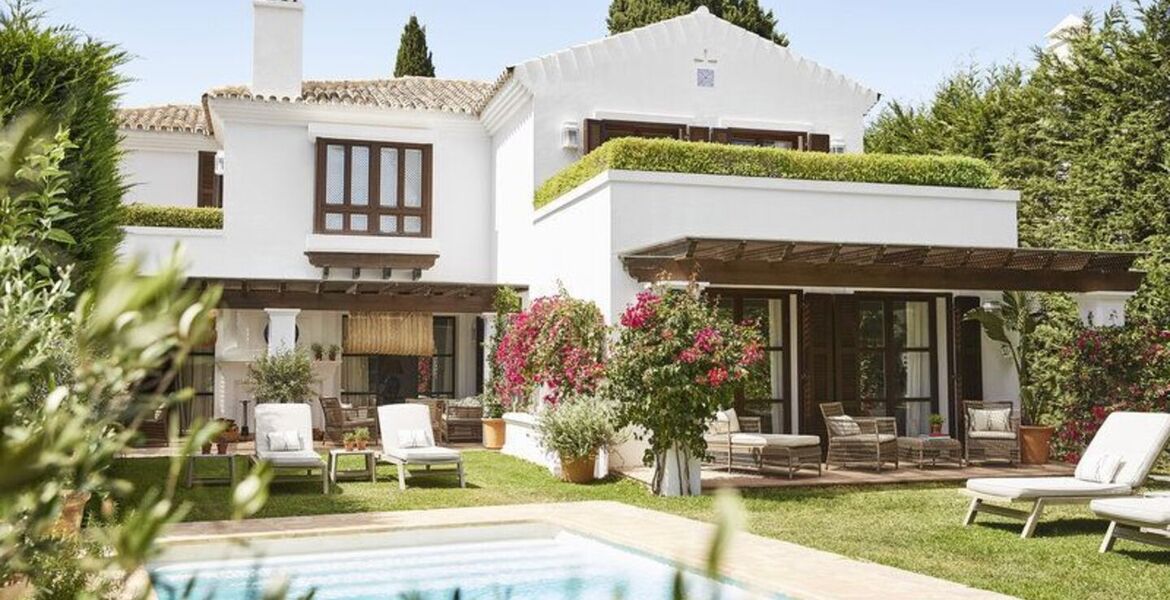 Villa for rent in Marbella Club