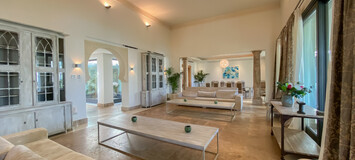 Fantastic and special sixteen bedroom villa, located in an u