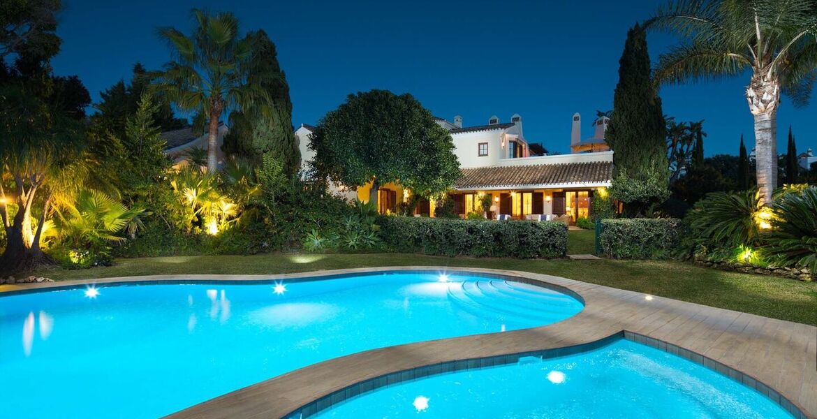 Luxury villa for rent in Marbella Hill Club