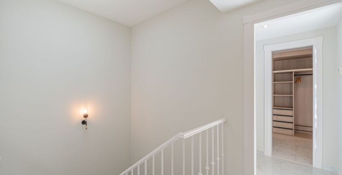 Atico duplex en alquiler en Marina Puente Romano Hotel