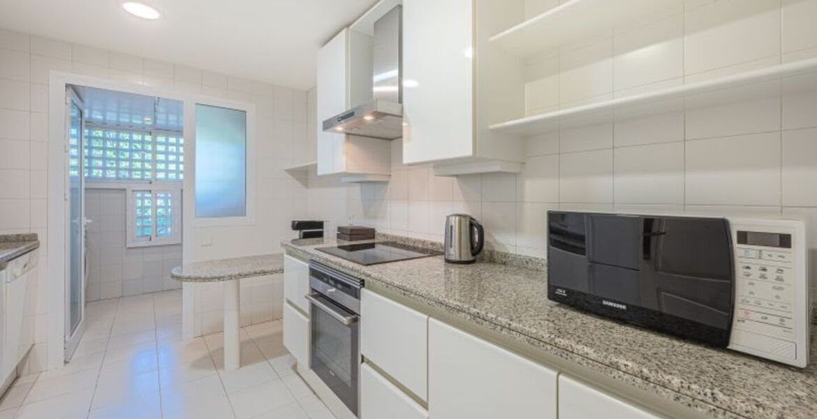 Atico duplex en alquiler en Marina Puente Romano Hotel