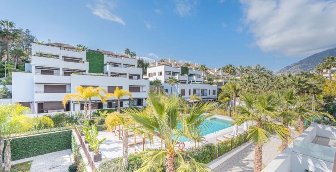 Lomas del Rey, Marbella Golden Mile Brand new luxury three b