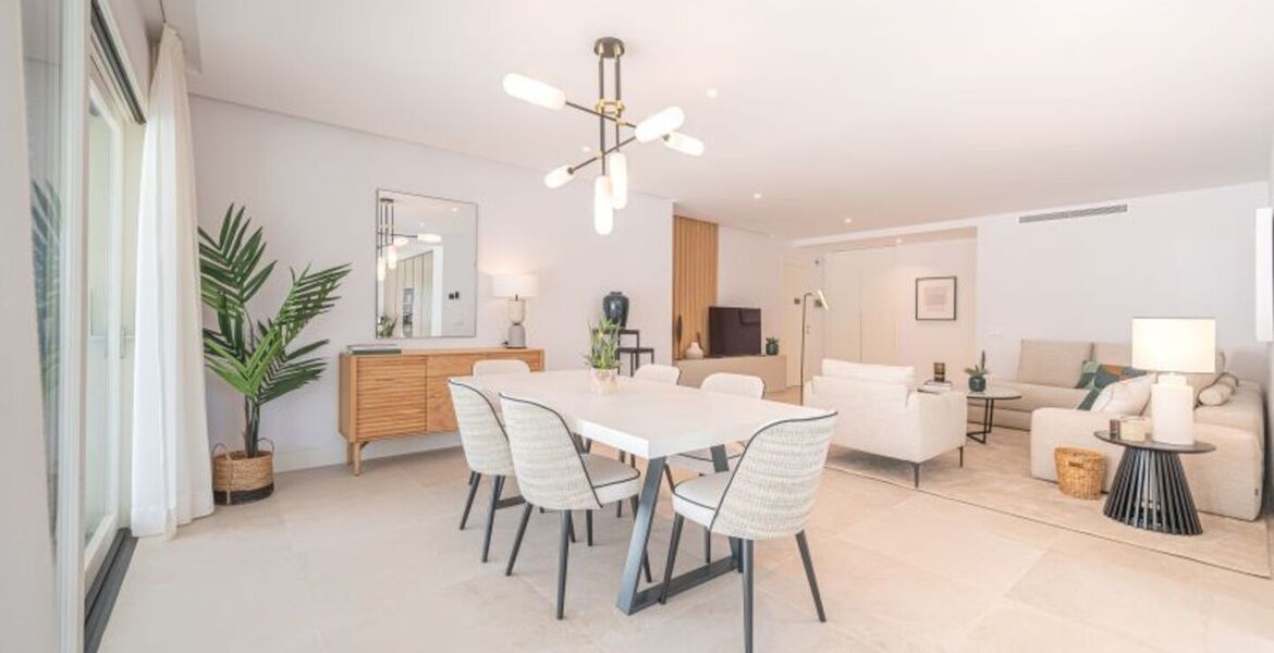 Lomas del Rey, Marbella Golden Mile Brand new luxury three b