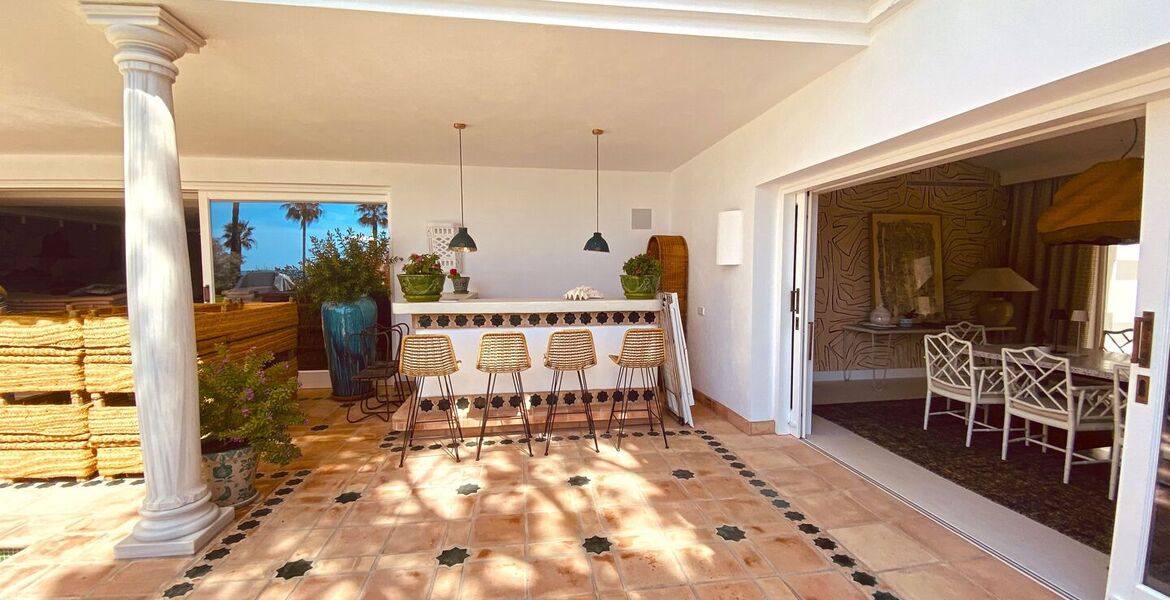 Villa de lujo en alquiler en primera línea de playa marbella