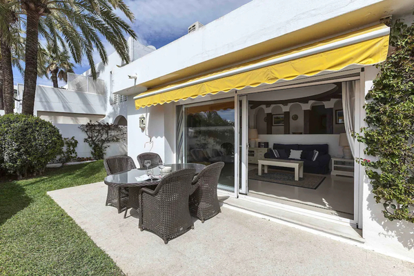 Beachfront Oasis Club Villa on Marbella