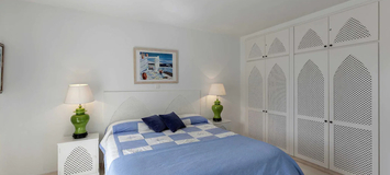 Beachfront Oasis Club Villa on Marbella