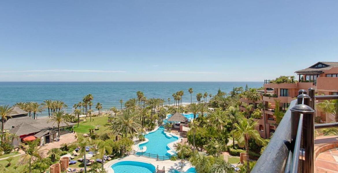 These Estepona Apartments are located 4 km from Estepona tow