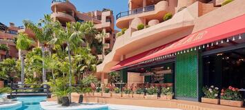 These Estepona Apartments are located 4 km from Estepona tow