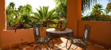 These Estepona Apartments are located 4 km from Estepona tow