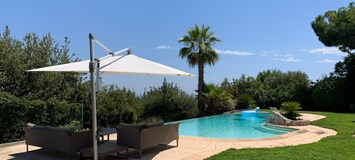 Luxury accommodation in Hyères, Provence-Alpes-Côte d'Azur, 