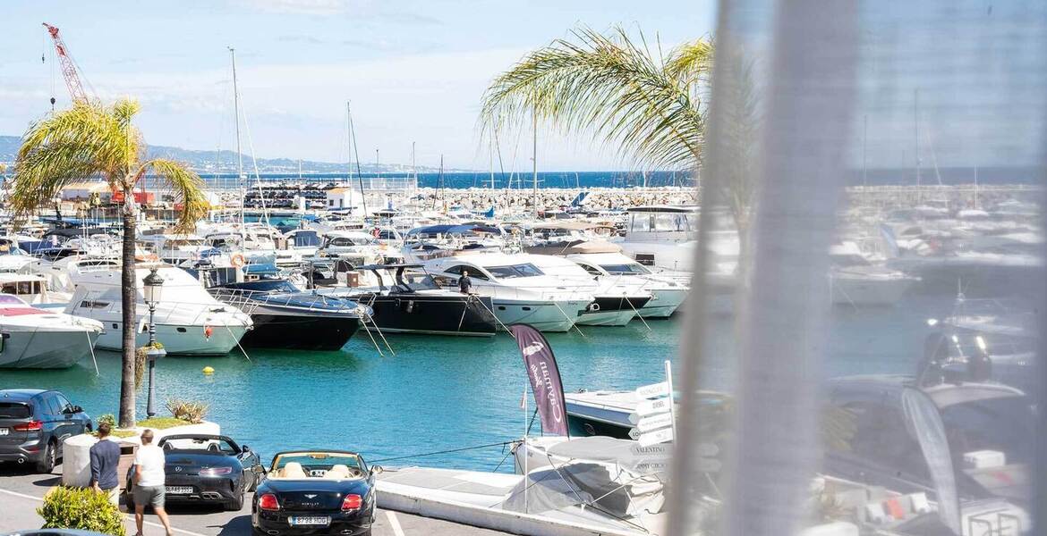 Bienvenido a la base ideal de vacaciones en Puerto Banús, el