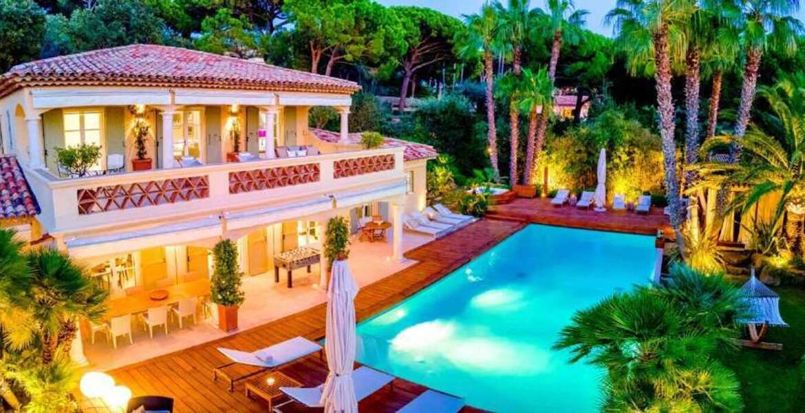 This Villa is part of Philippe Georges Gonnet exclusive port