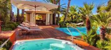 This Villa is part of Philippe Georges Gonnet exclusive port