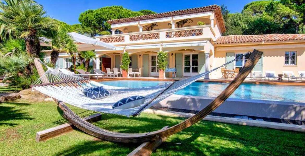 This Villa is part of Philippe Georges Gonnet exclusive port