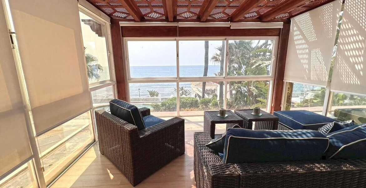 Beach Front Villa in Puente Romano