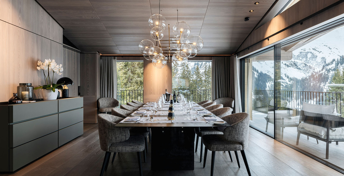 PRIVATE LUXURY. TOP-CLASS CUISINE. SPECTACULAR VIEWS. Chalet