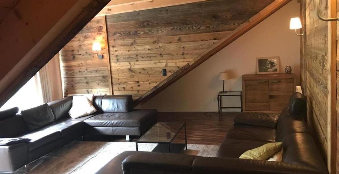 Situé à 50 km de Knappenwelt Gurgltal, ce chalet propose un 