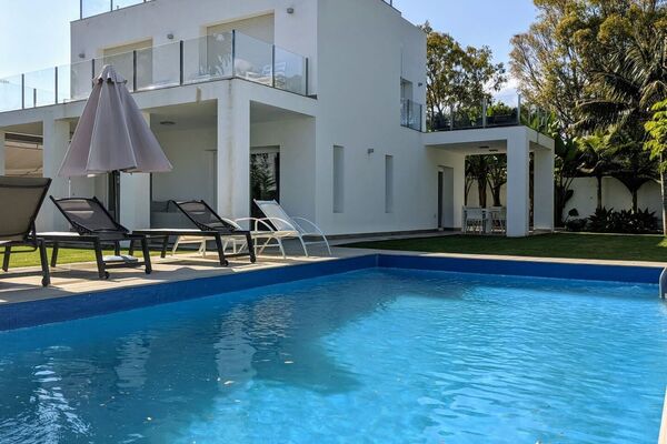 Villa en alquiler en Marbella