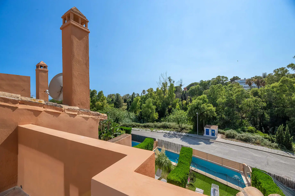 Una casa adosada entera en alquiler en Puente Romano