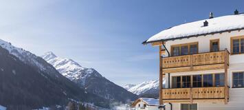 Chalet de luxe à St Anton avec 9 chambres et une superficie 