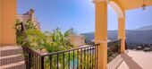 Villa with exceptional views