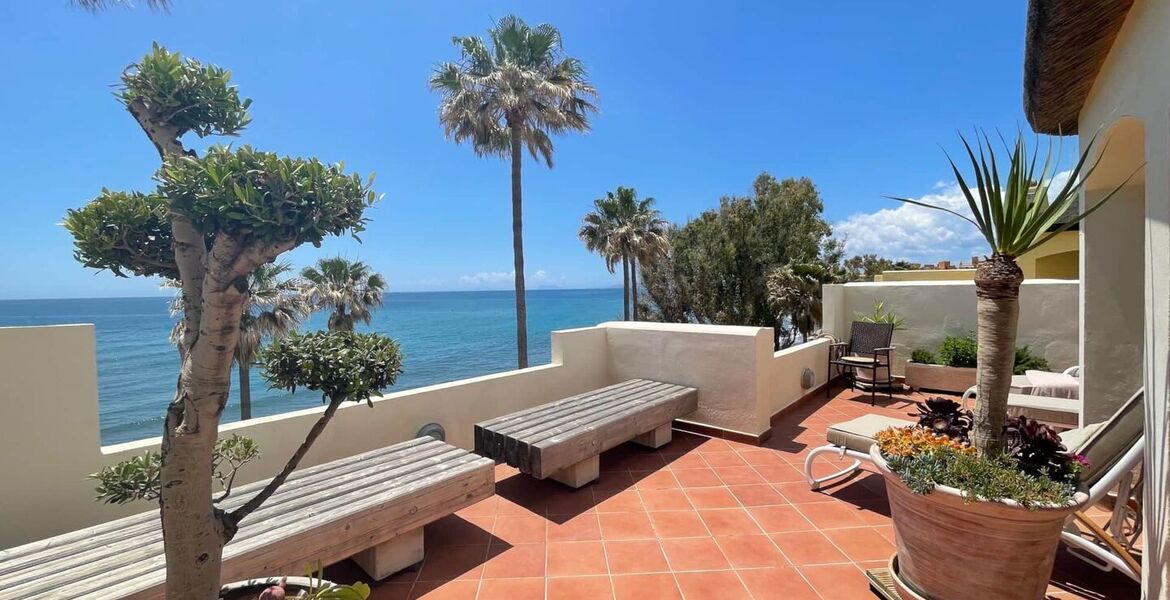 Beachfront townhouse in Estepona