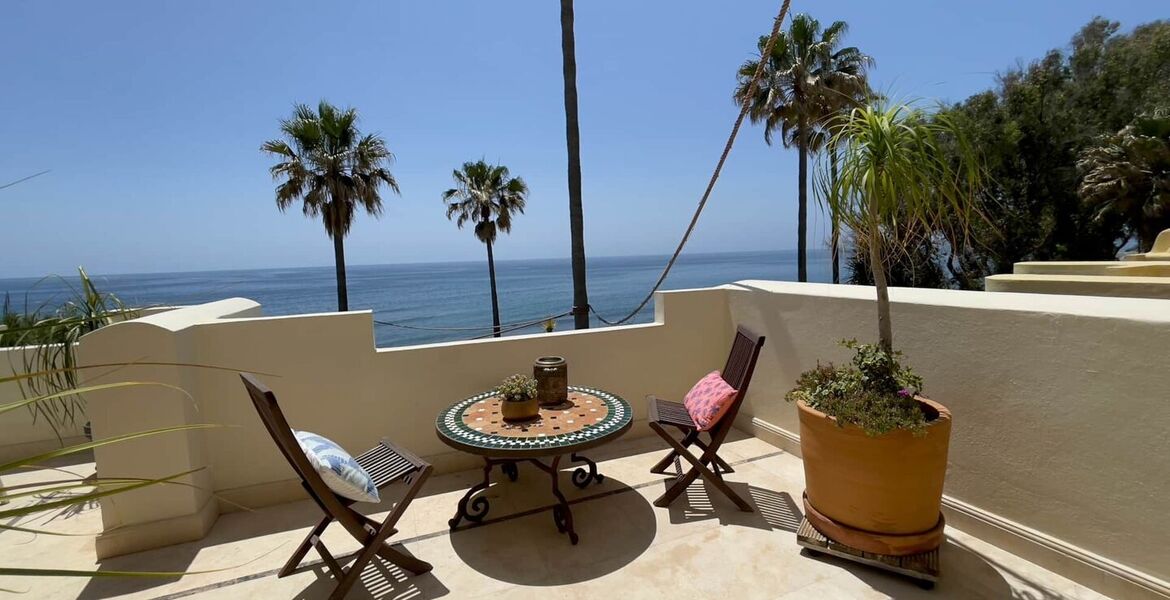 Casa adosada en primera línea de playa en Estepona