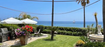 Beachfront townhouse in Estepona