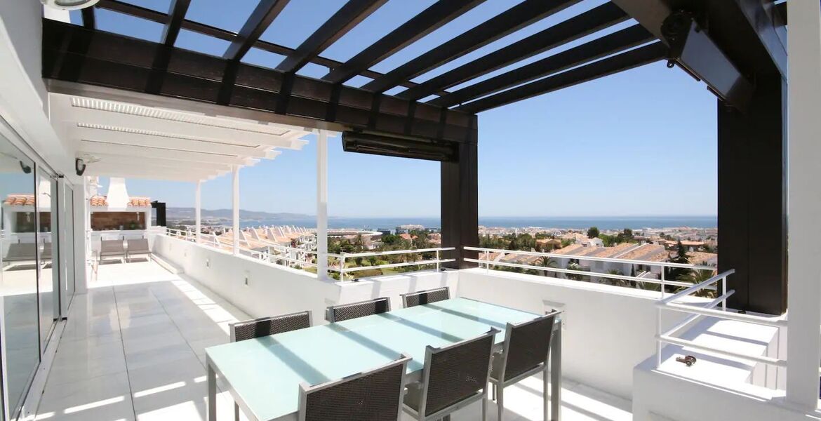 Luxury 4 bedroom apartment in Nueva Andalucia