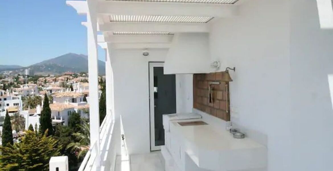 Luxury 4 bedroom apartment in Nueva Andalucia